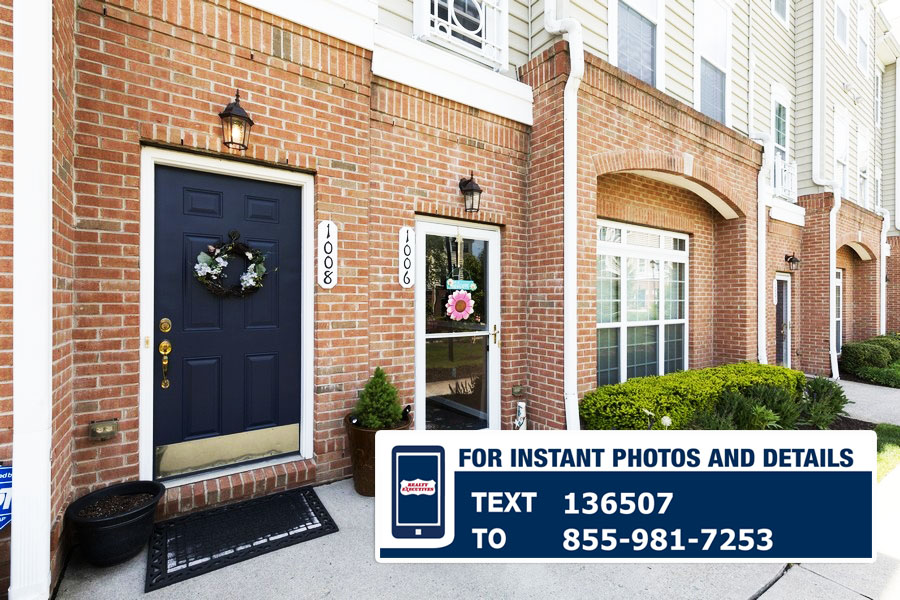 JUST LISTED in Essex Park 1008 Cunningham Ct, Belleville NJ