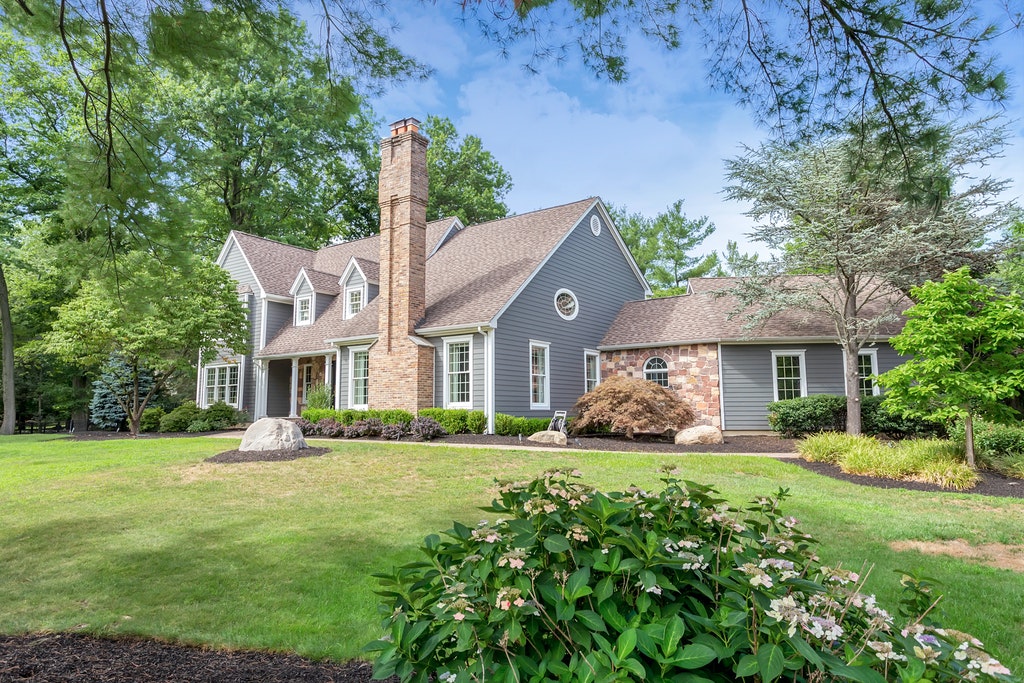 Franklin Lakes NJ Real Estate & Homes For Sale, 711 Smoke Hollow Rd