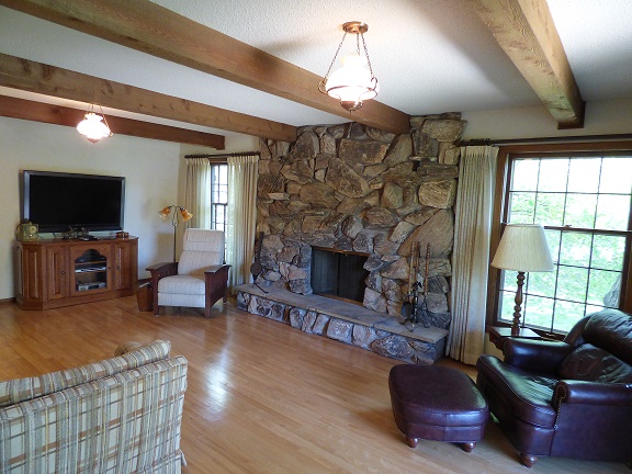 Family Room w Fireplace off Kitchen
